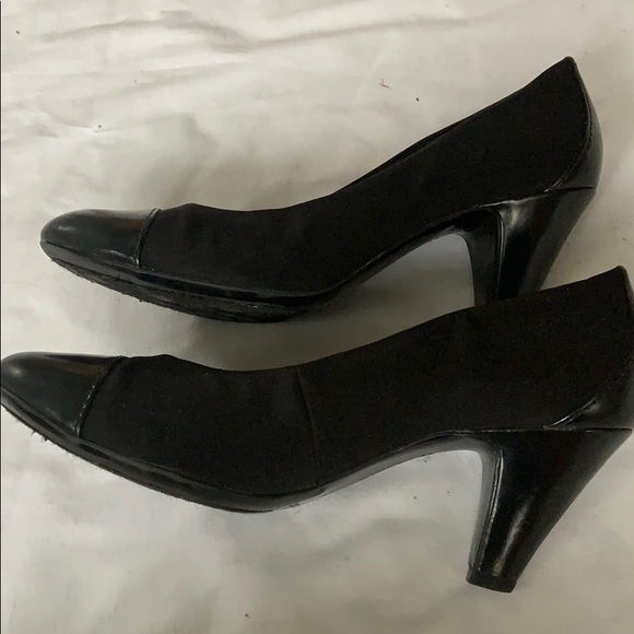 Naturalizer heels - Picture 3 of 8